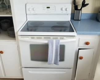 Frigidaire electric range