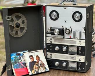 Roberts 770X reel-to-reel. NOT TESTED. Several reel-to-reel albums