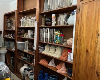 Only one tall and one short shelf for sale. 