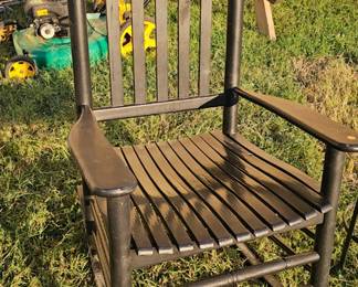 ROCKING CHAIR