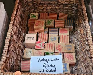 VINTAGE WOODEN BLOCKS