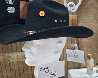 COWBOY HAT
