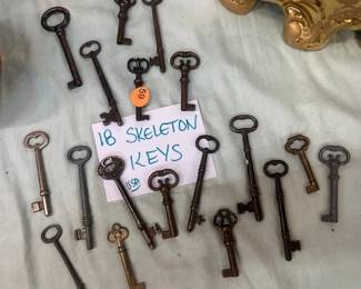 18 SKELTON KEYS