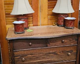 DRESSER, LAMPS, PICTURES, AND DECOR