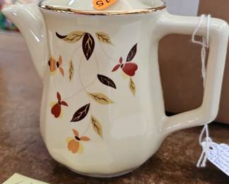 HALL CHINA AUTUMN LEAF PITCHER