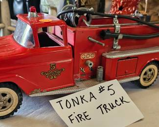 VINTAGE TONKA FIRE TRUCK