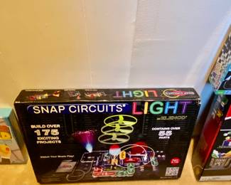 Snap circuits