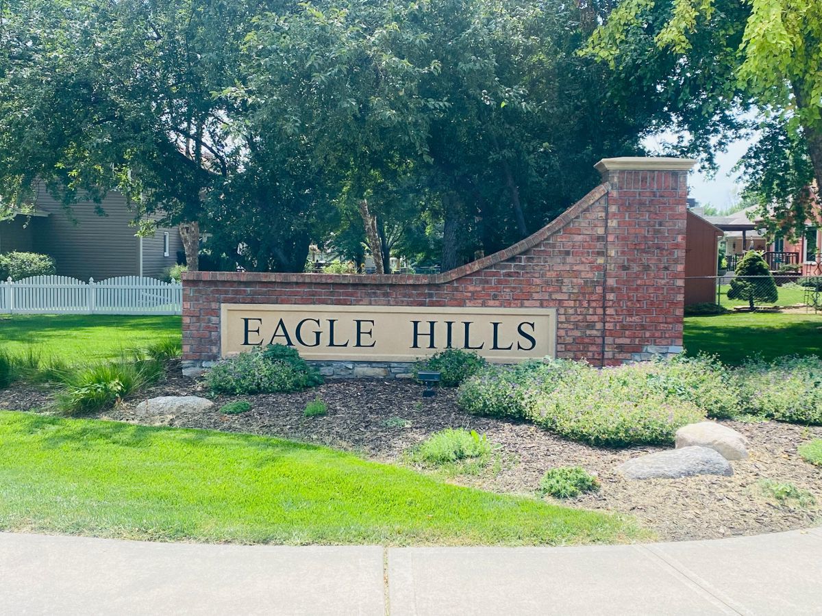 Eagle Hills Estate Sale—MCM Gems! in Papillion, NE starts on 10/14/2023