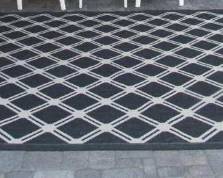Outdoor rug