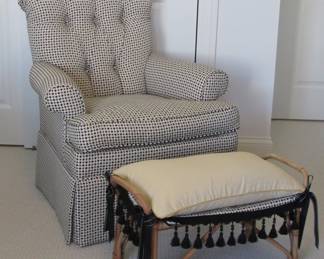 details in auction gallery