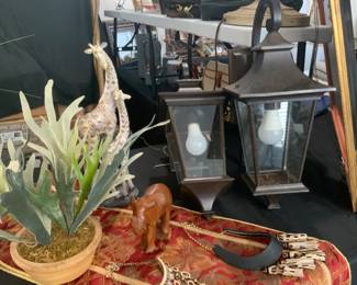 Various light fixtures, silk plants and jewelry 