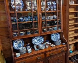 Kitchen Hutch, Blue Willow