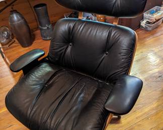 Eams Hermann Miller lounge chair ~ as is