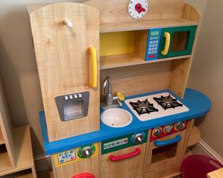 Play kitchen by Kid Craft