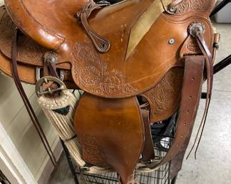 Alan Bell roping saddle 93 degree wade tree with rack made in Ft Worth, TX