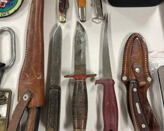 Assorted knives
