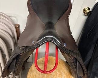 Zenith saddle