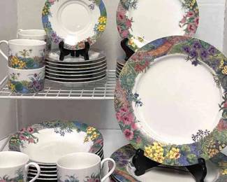Nikko Secret Garden Dish Set
