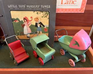ANTIQUE MINIATURE BABY BUGGYS DOLL CARRIAGE DOLLHOUSE MINIATURES 1930'S