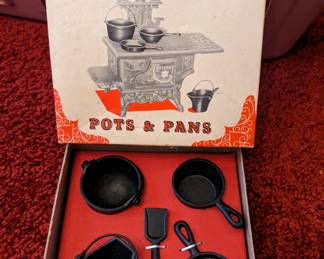 Greycraft Miniature Cast Iron Pots & Pans 5 Piece U-120 Grey Iron Casting Co