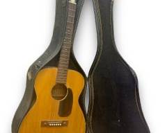 Vintage Harmony 1960's Acoustic Guitar Model: H-162 w/ Hardshell Travel Case
