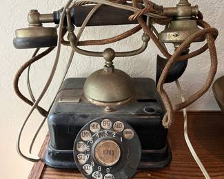 Antique Rotary Phone 