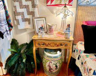 Love the Asian stool and painted end table.