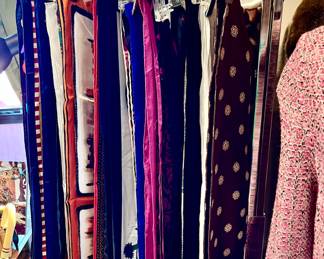 OVER 150 SCARVES IN THIS ESTATE!