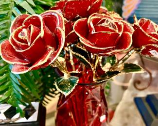 STEVEN SINGER'S REAL ROSES DIPPED IN 24K GOLD.  