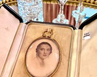 HAND PAINTED DECO OVAL GLASS FRAMED PICTURE.  SIGNED IN LEATHER CASE.  