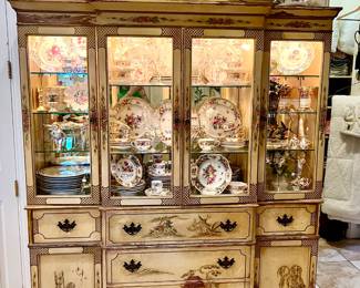 VINTAGE ASIAN CHINOISERIE CHINA CABINET STUFFED FULL OF BEAUTIFUL FLORAL DISHES.