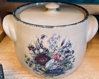 Home and Garden Stoneware Bean Pot.