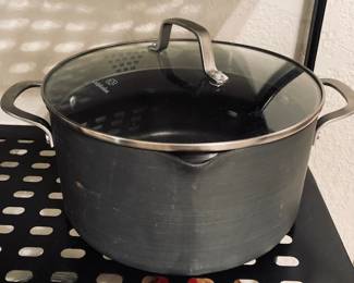 Good Selection of Cookware.