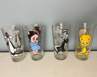 Set Of Four 1970s Pepsi Collector's Series Glasses - Looney Tunes