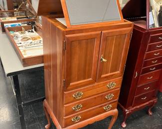 Mahogany Jewelry Box