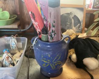 Vintage pottery and parasol’s
