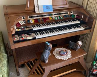 Lowery theater organ