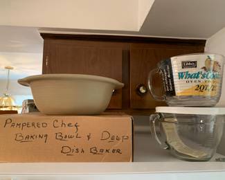 Pampered chef, measuring cups