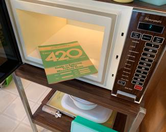 Mid century Memorymatic microwave with original instructions 