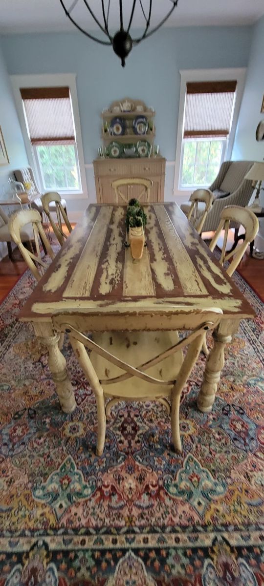 Estate Sale Burmah Heights Neighborhood Quincy starts on 10/6/2023