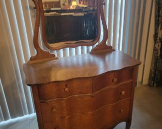 OFF SITE
Vintage Dresser with mirror $250