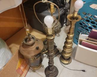 4 brass lamps