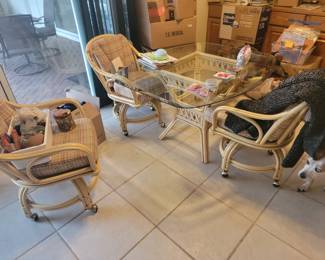 OFF SITE
Rattan glass top table with 4 chairs $150