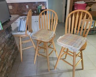 OFF SITE
3 bar stools $20 each
