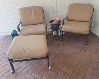 OFF SITE
Patio chairs with 1 Ottoman $125