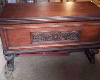 003 Forest Park Cedar Chest