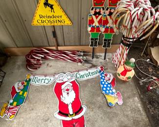 Vintage Outdoor Christmas Collection - 16" Blow Mold Snowman