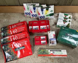 Loads of Christmas Lights! Over 1800 lights - Appear to be NEW