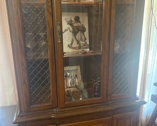 China cabinet MC