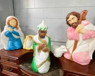 Blow mold Nativity Set Orlando Auction